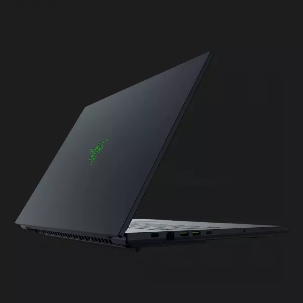 Ноутбук Razer Blade 18 18" (Intel Core Ultra 9/64GB/4TB (SSD)/RTX 5070 Ti) (RZ09-05297ER3-R3U4) (Standard)