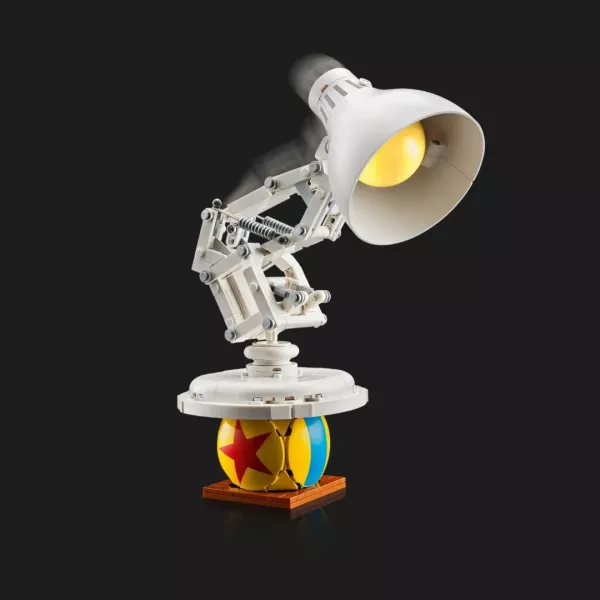 Конструктор LEGO Ideas Disney Pixar Luxo Jr. (21357)